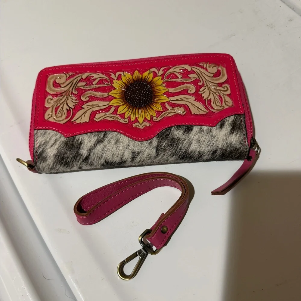 Pink Sunflower Accent Wristlet Wallet